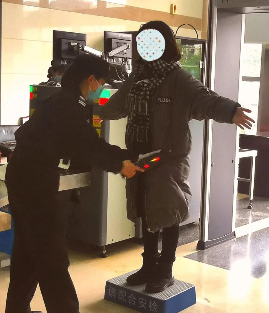 法院安檢為啥那么嚴？看完這幾張圖你就全明白了